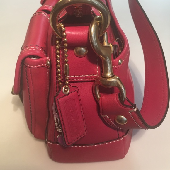 Coach Legacy NWT RASPBERRY - Picture 2 of 10
